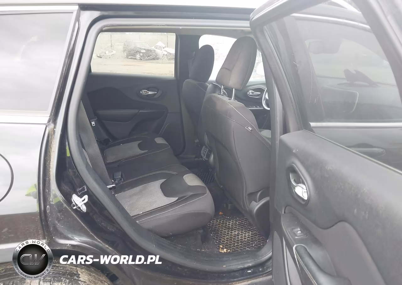 2014 Jeep Cherokee Latitude VIN:1C4PJMCS6EW244238 - 8