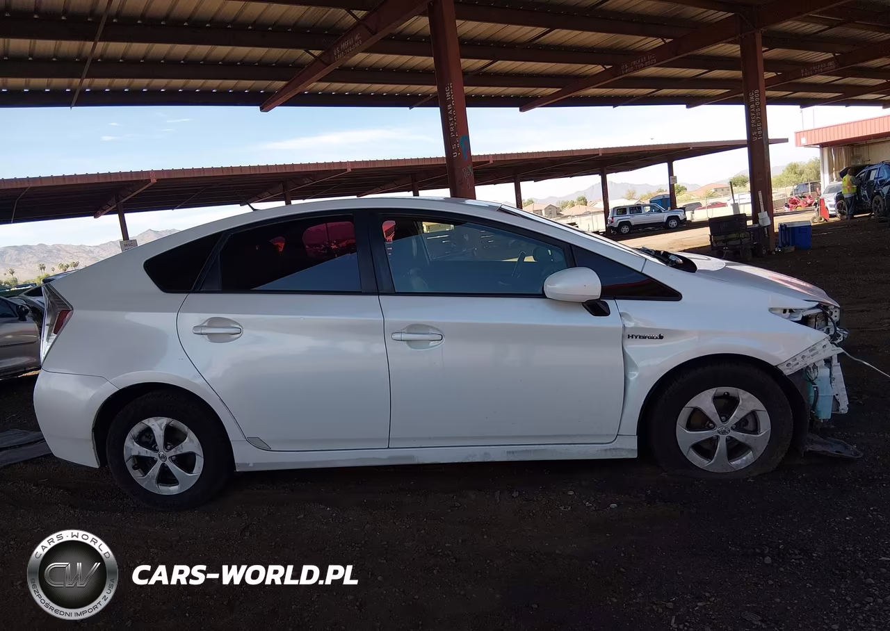 2015 Toyota Prius Three VIN:JTDKN3DU6F1908545 - 13