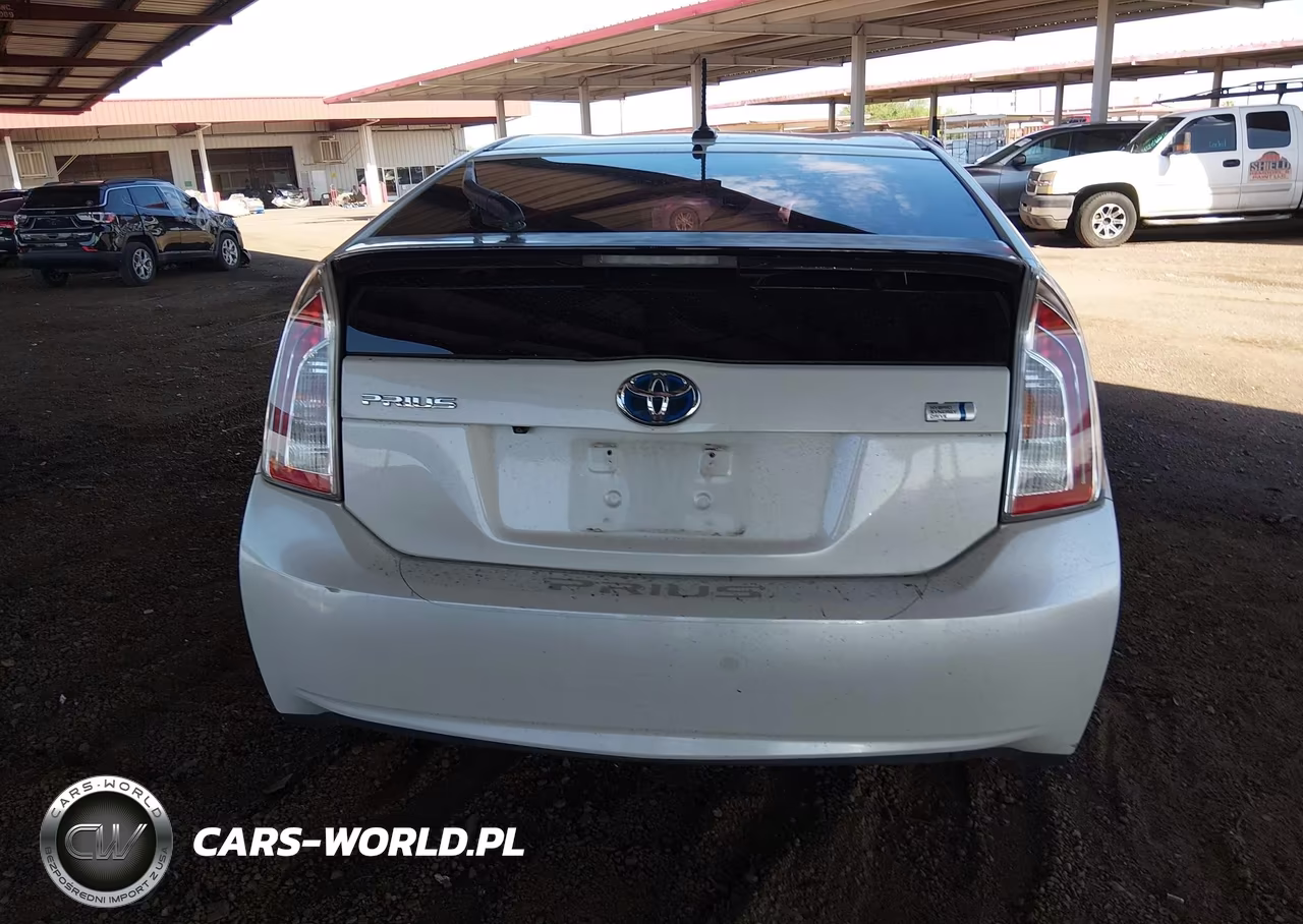 2015 Toyota Prius Three VIN:JTDKN3DU6F1908545 - 16