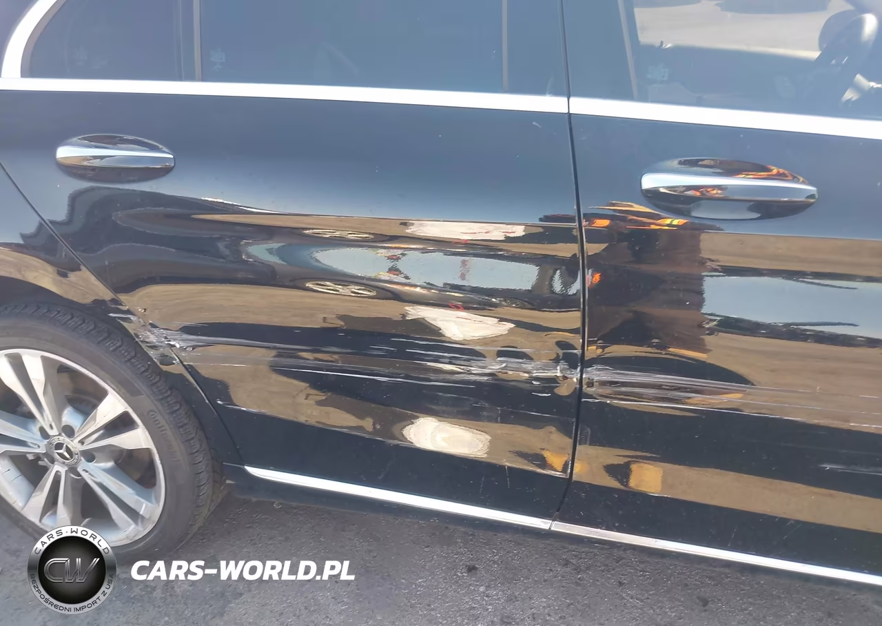 2019 Mercedes-Benz C 300 VIN:WDDWF8DB6KR516192 - 17