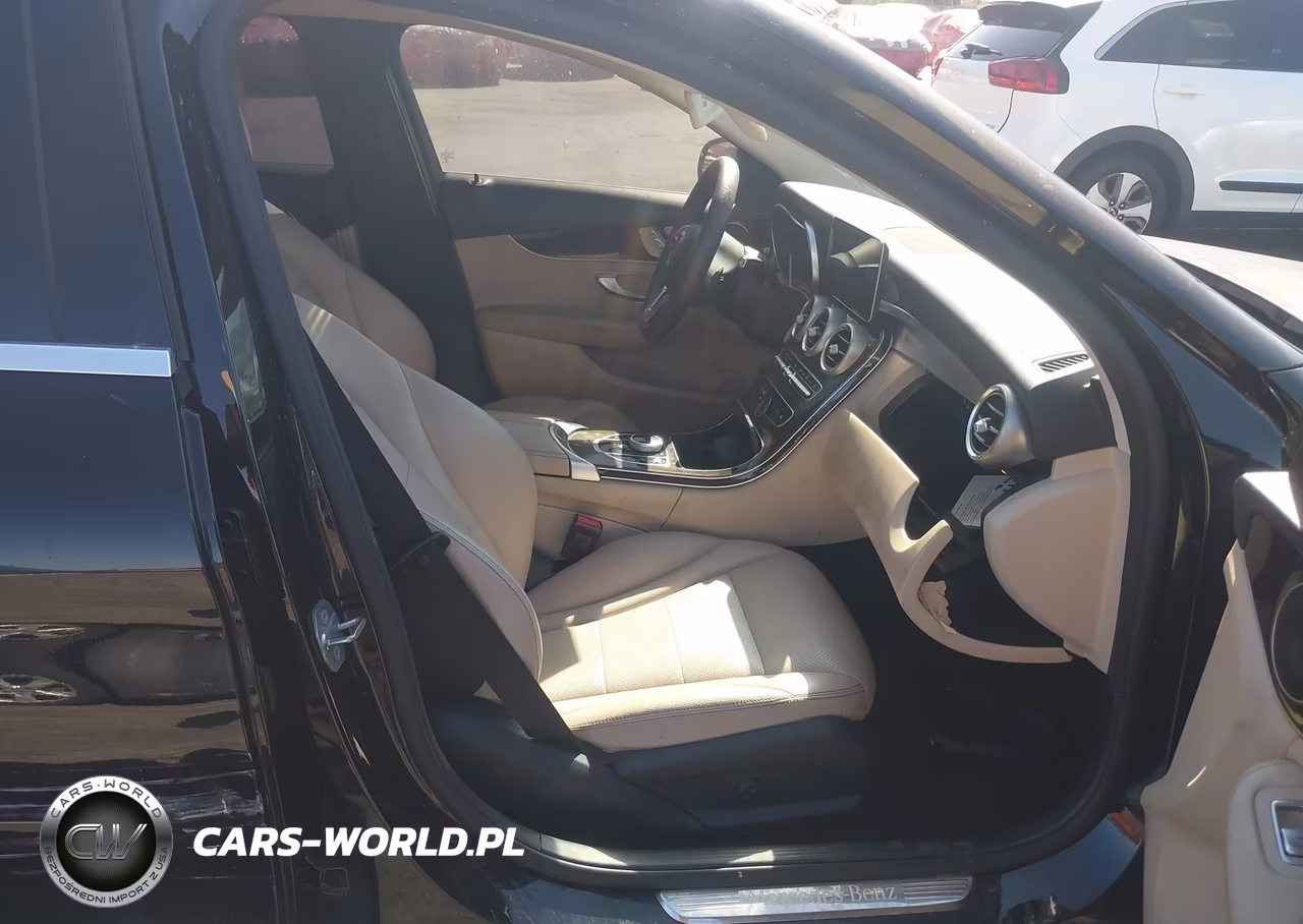 2019 Mercedes-Benz C 300 VIN:WDDWF8DB6KR516192 - 5