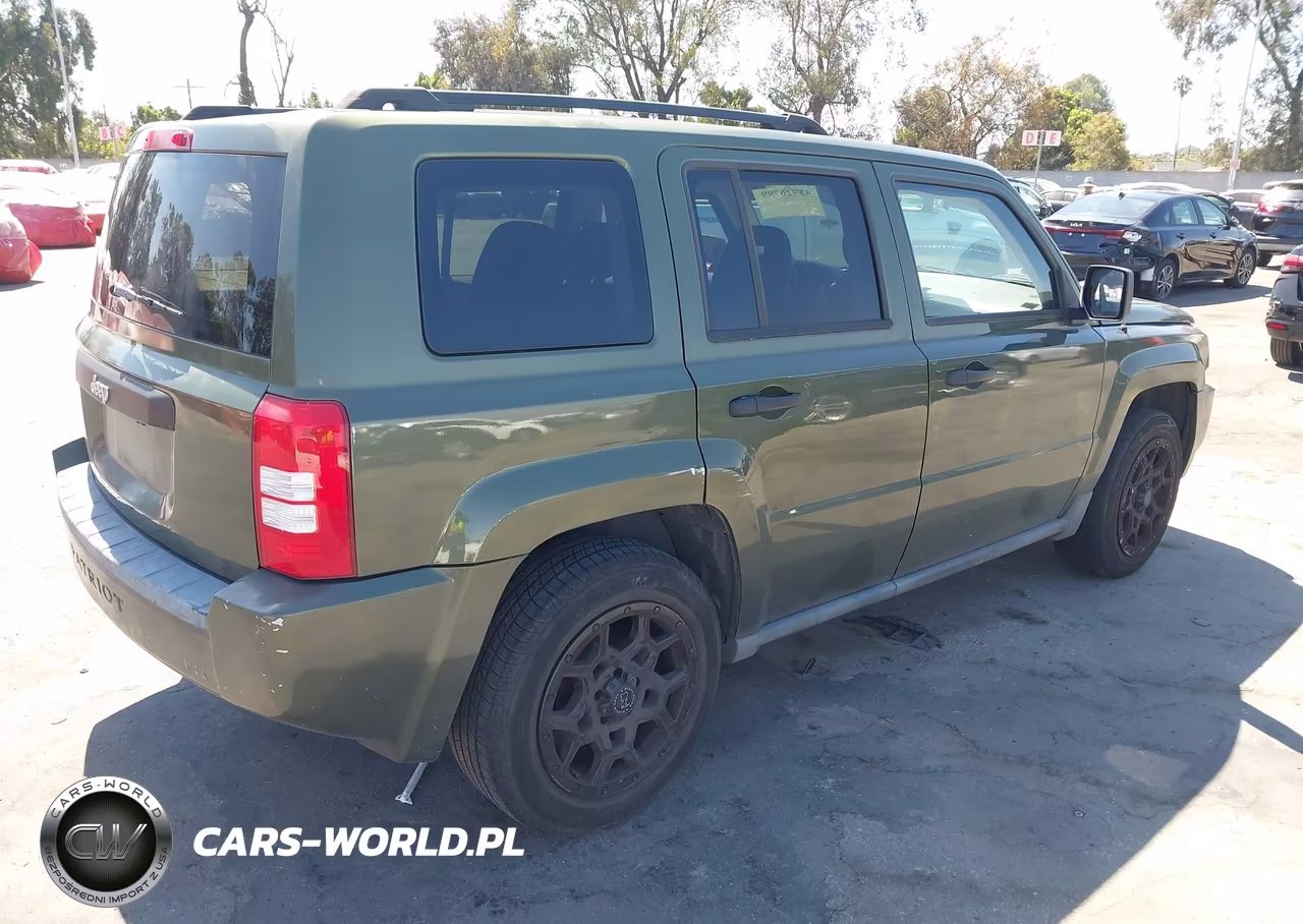 2009 Jeep Patriot Sport VIN:1J4FT28B29D250682 - 4