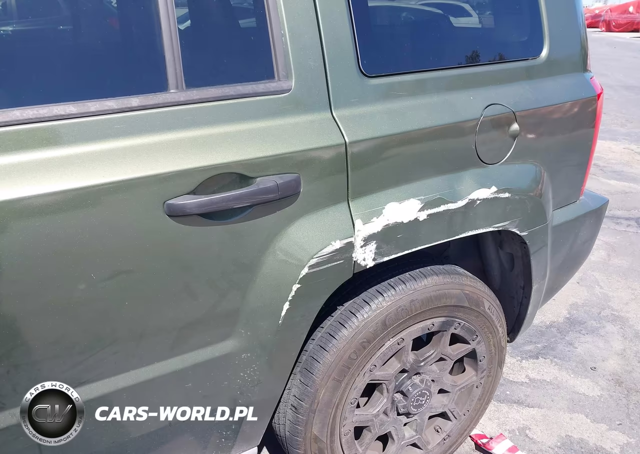 2009 Jeep Patriot Sport VIN:1J4FT28B29D250682 - 6
