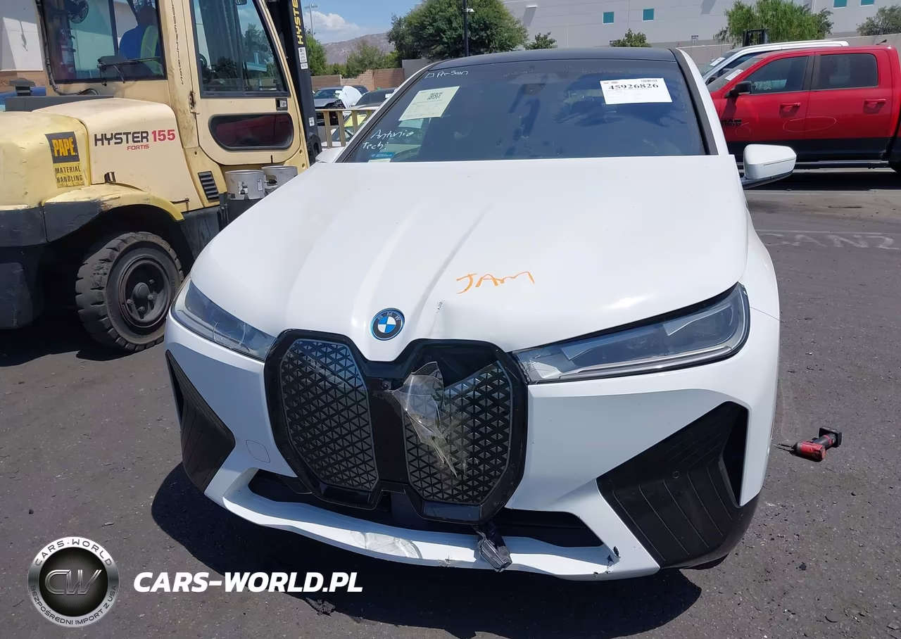 2023 BMW Ix xDrive50 VIN:WB523CF07PCM98307 - 6