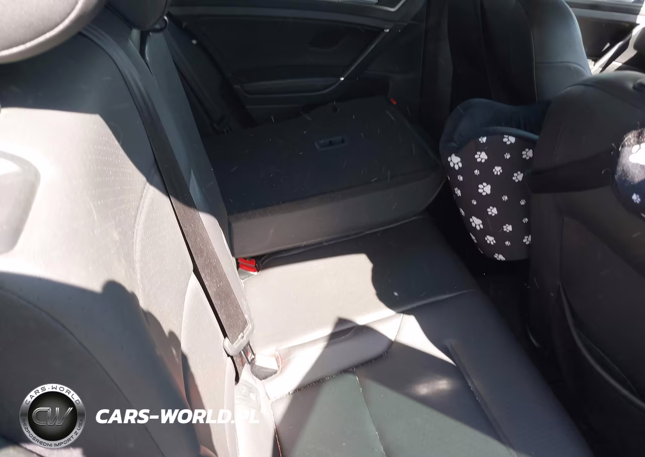 2015 Volkswagen Golf Tsi S 4-Door VIN:3VW217AU4FM082575 - 8