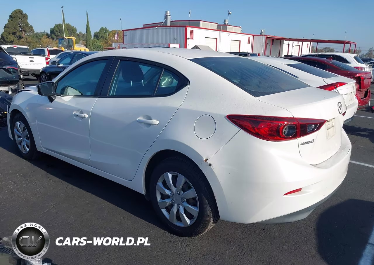 2015 Mazda Mazda3 I Sport VIN:3MZBM1U72FM197928 - 3