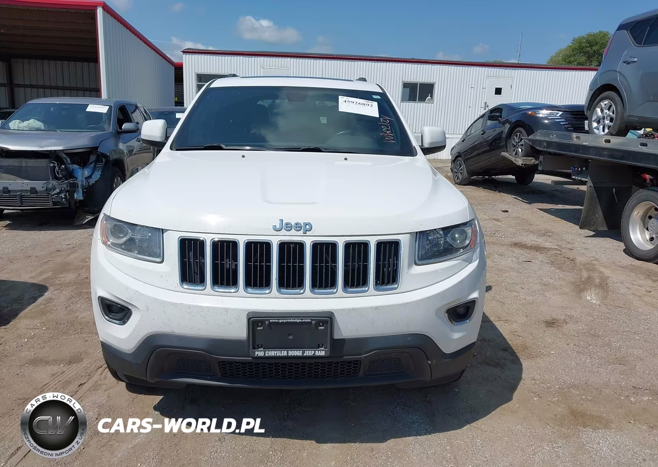 2015 Jeep Grand Cherokee Laredo VIN:1C4RJFAG0FC889182 - 12