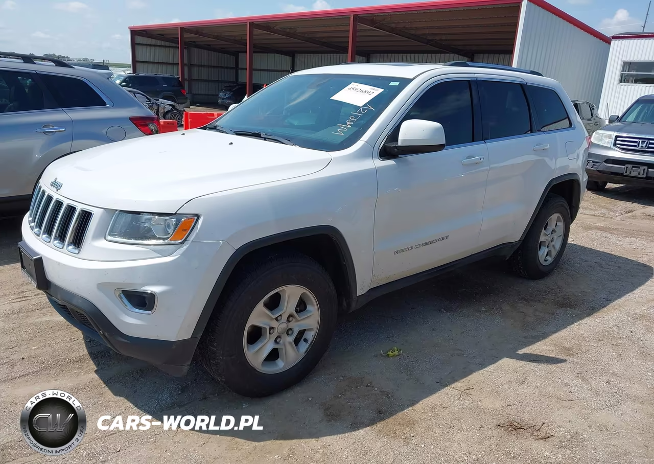 2015 Jeep Grand Cherokee Laredo VIN:1C4RJFAG0FC889182 - 2