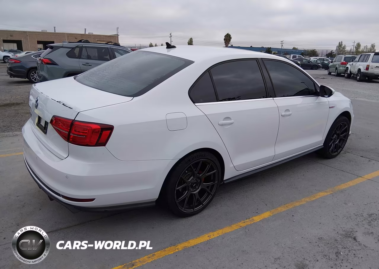 2018 Volkswagen Jetta 2.0T Gli VIN:3VW4T7AJXJM237390 - 4