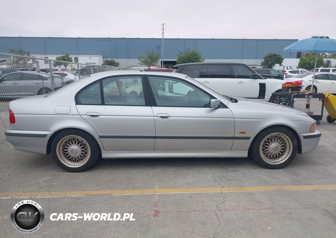 2000 BMW 528Ia VIN:WBADM6342YGV03536 - 14