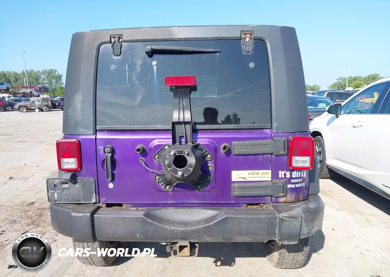 2007 Jeep Wrangler Unlimited X VIN:1J4GA39117L193478 - 16