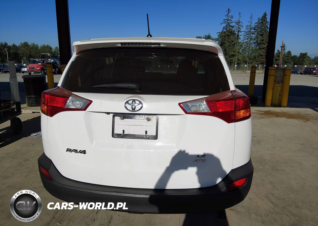 2015 Toyota Rav4 Le VIN:2T3BFREV2FW294537 - 16