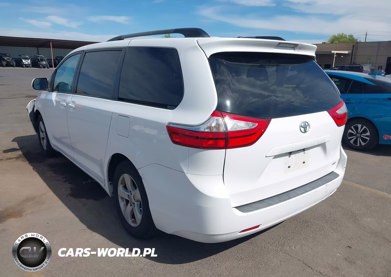 2016 Toyota Sienna Le 8 Passenger VIN:5TDKK3DC4GS712320 - 3