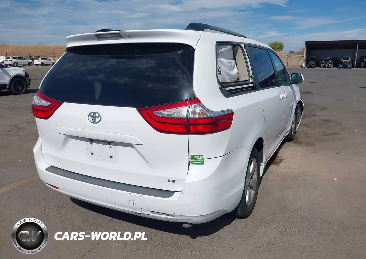 2016 Toyota Sienna Le 8 Passenger VIN:5TDKK3DC4GS712320 - 4