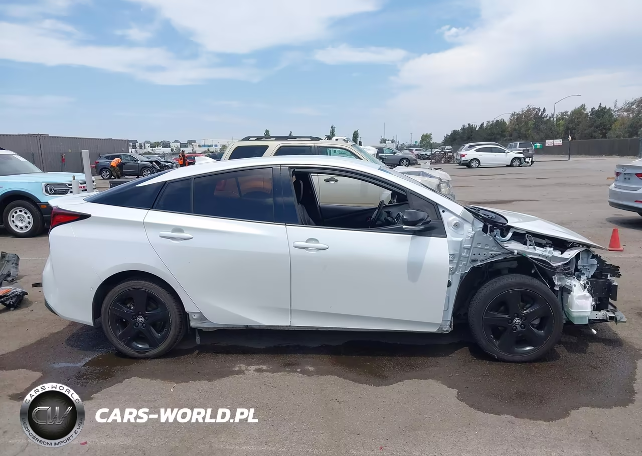 2021 Toyota Prius 2020 Edition VIN:JTDKAMFU1M3128016 - 14