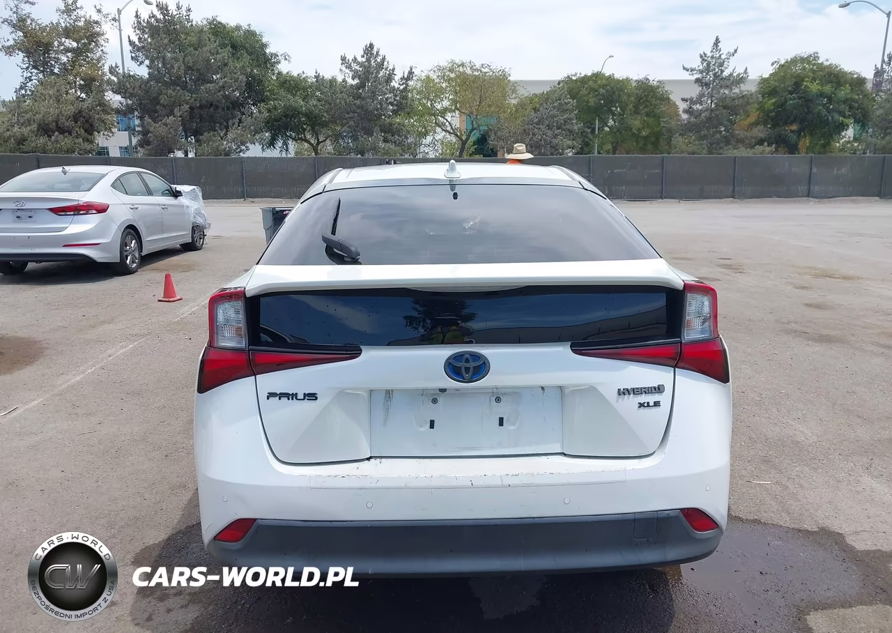 2021 Toyota Prius 2020 Edition VIN:JTDKAMFU1M3128016 - 17