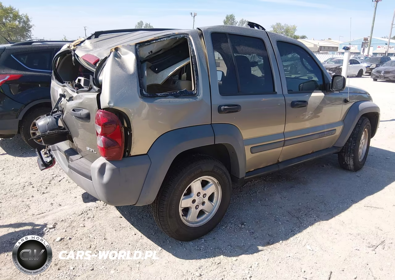 2005 Jeep Liberty Sport VIN:1J4GL48K95W716719 - 4
