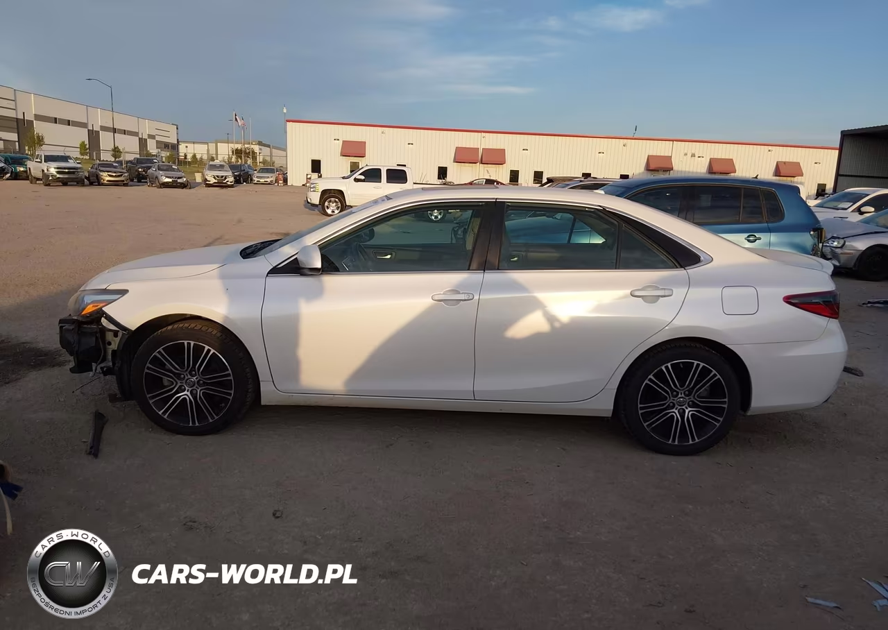 2016 Toyota Camry Se VIN:4T1BF1FK7GU193512 - 15