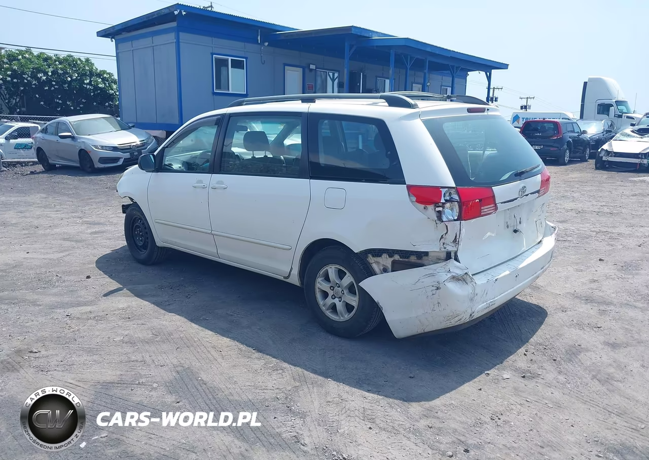2004 Toyota Sienna Le VIN:5TDZA23C54S072613 - 3