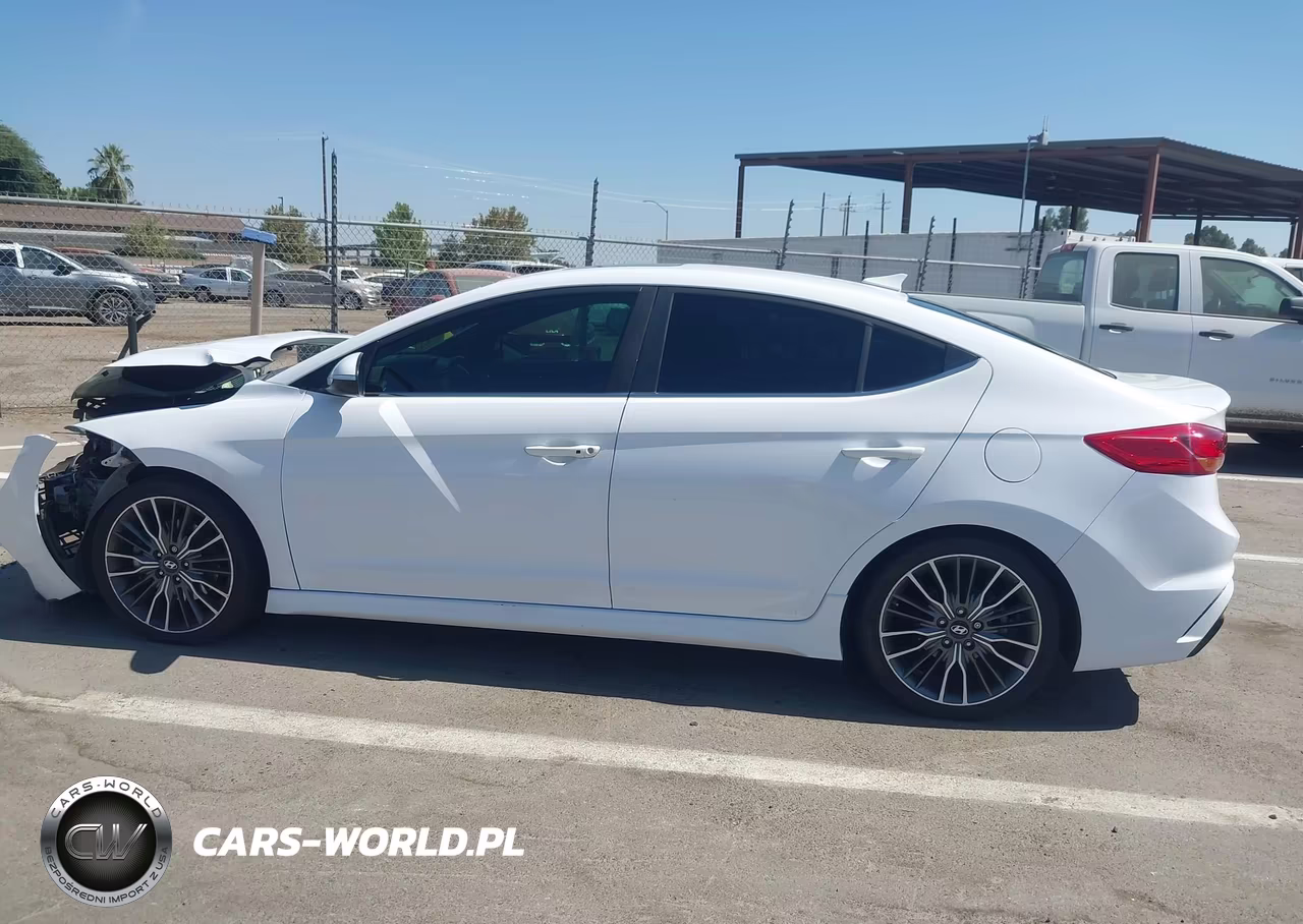2018 Hyundai Elantra Sport VIN:KMHD04LB2JU587197 - 15