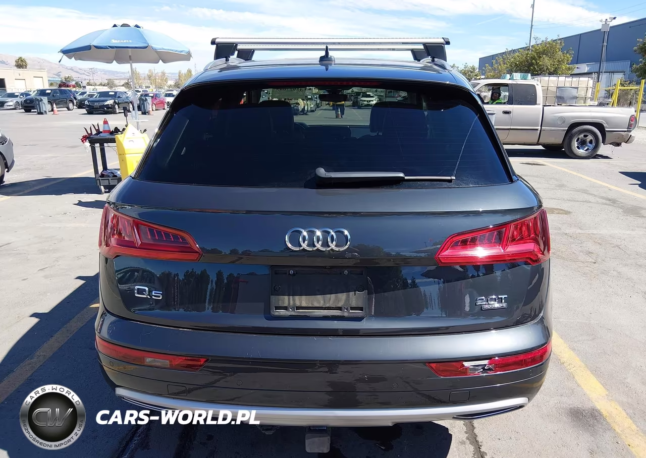 2018 Audi Q5 2.0T Premium-2.0T Tech Premium VIN:WA1CNAFYXJ2199933 - 17