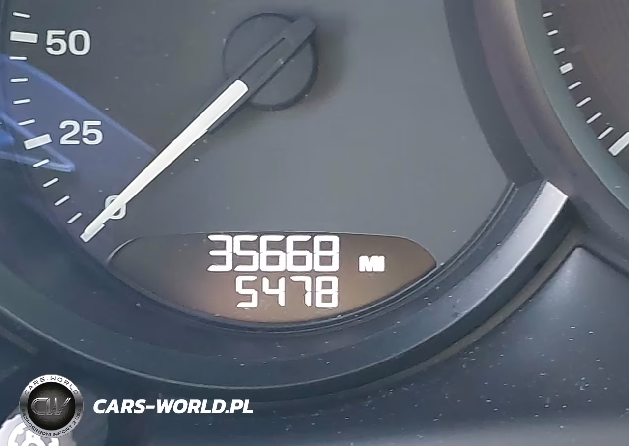 2023 Porsche Macan T VIN:WP1AA2A56PLB00554 - 16
