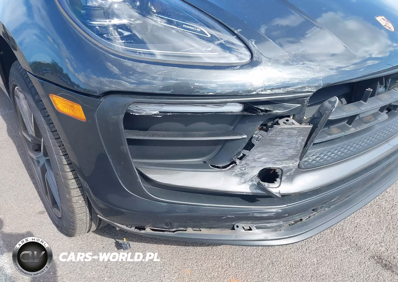 2023 Porsche Macan T VIN:WP1AA2A56PLB00554 - 6