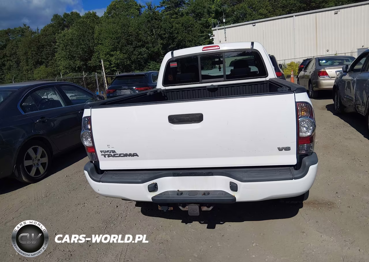 2013 Toyota Tacoma Base V6 VIN:5TFUU4EN7DX082288 - 17