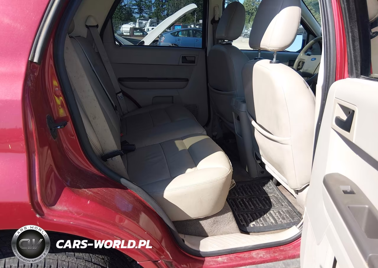 2008 Ford Escape Xlt VIN:1FMCU931X8KC81312 - 8