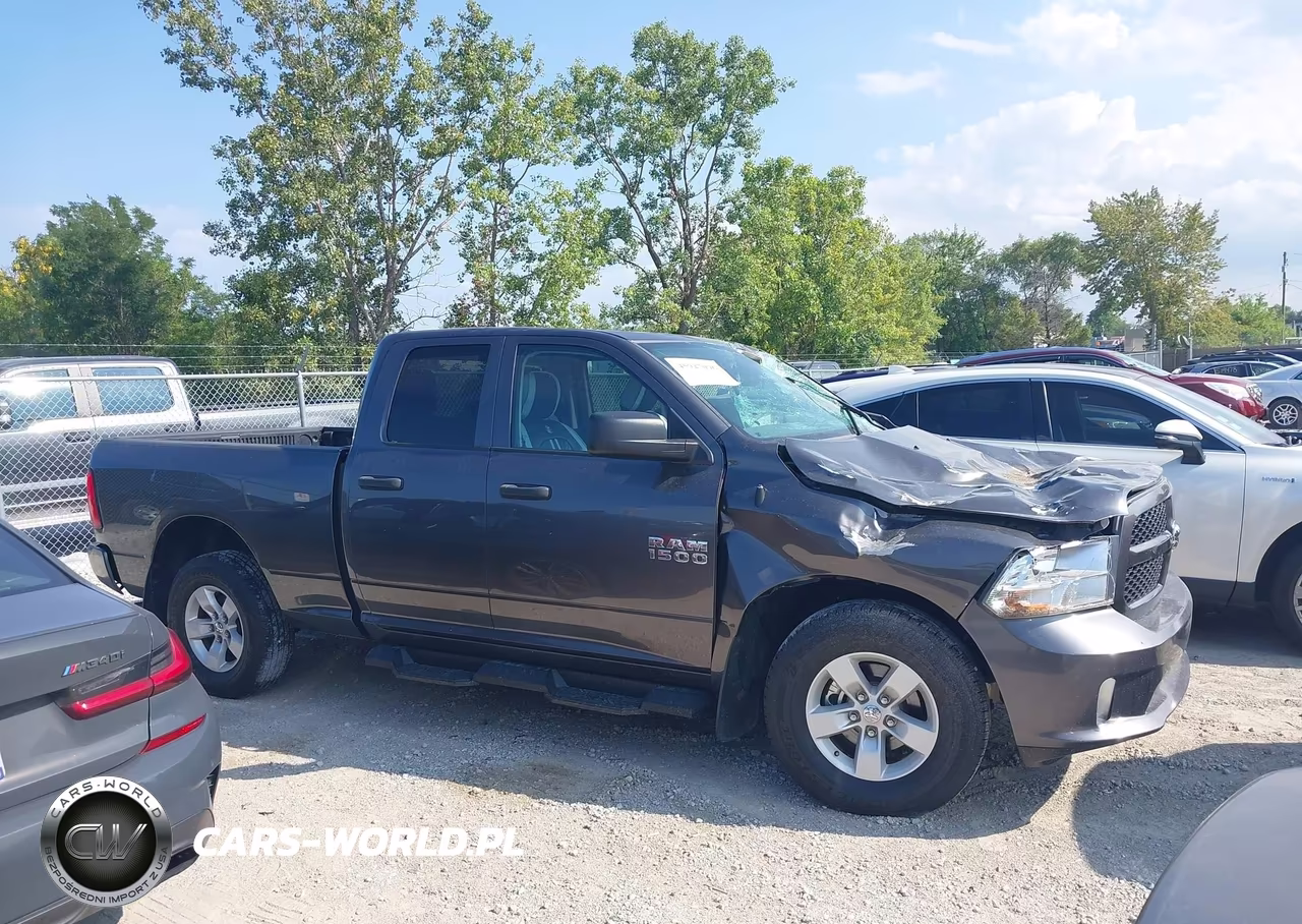 2017 Ram 1500 Express 4X4 6'4 Box VIN:1C6RR7FG4HS862266 - 13