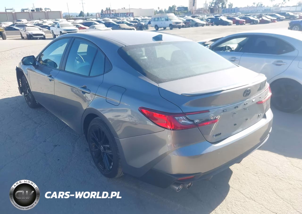 2025 Toyota Camry Se VIN:4T1DAACK5SU592729 - 3