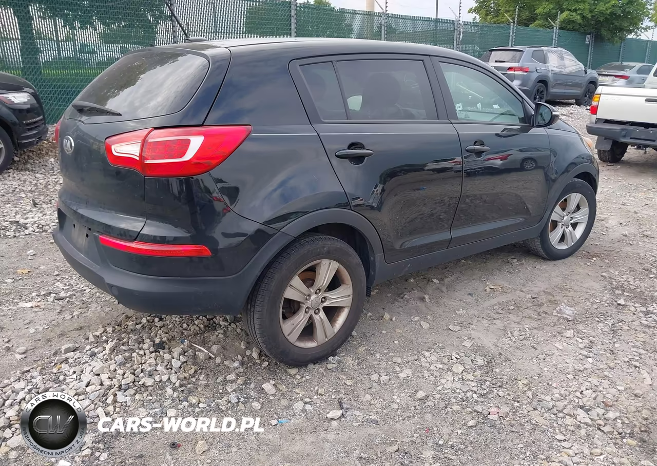 2013 Kia Sportage Lx VIN:KNDPBCA22D7538187 - 4