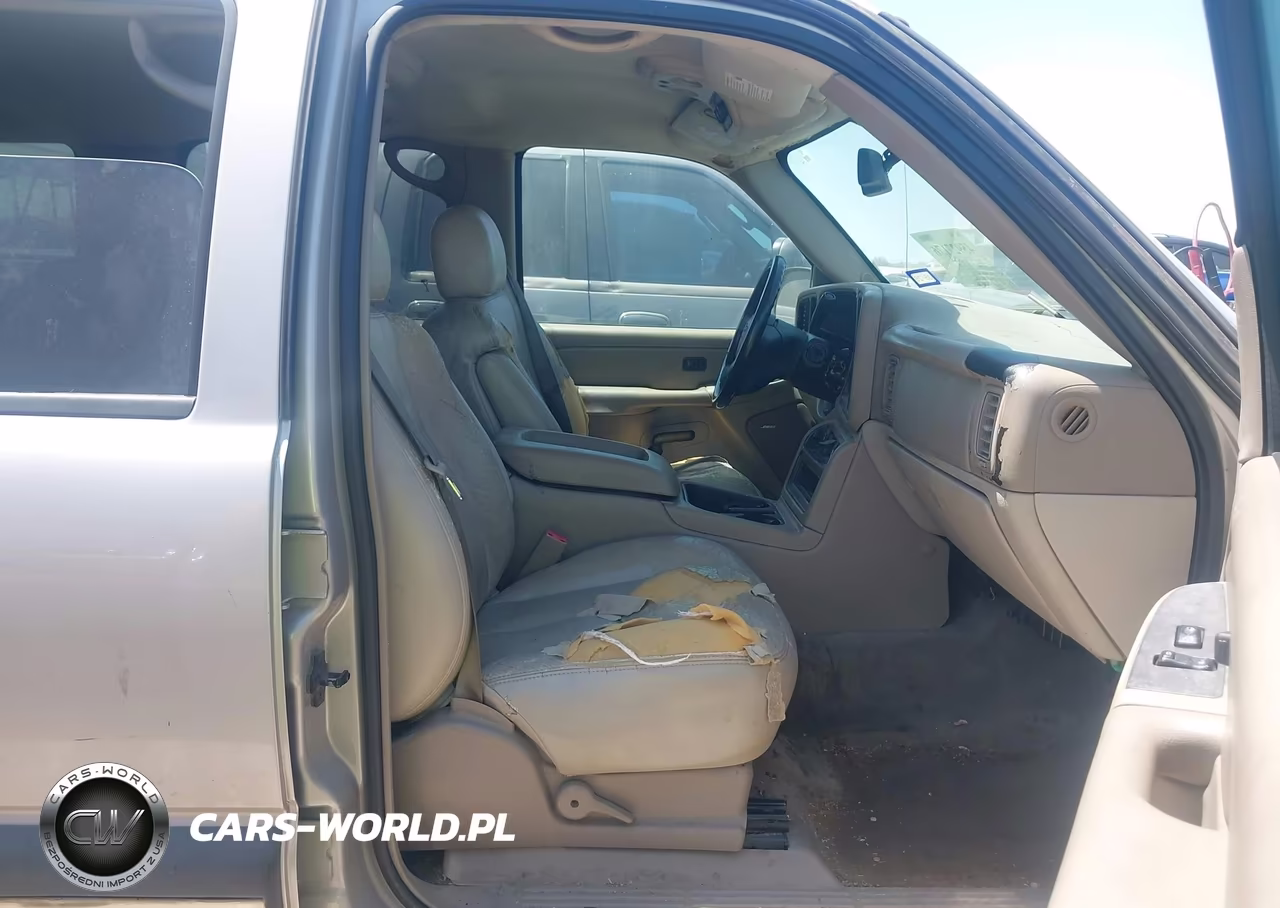 2004 Chevrolet Suburban 1500 Ls VIN:1GNEC16Z14J127307 - 5