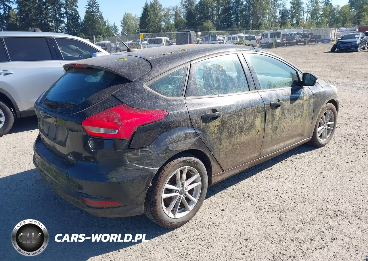 2016 Ford Focus Se VIN:1FADP3KE1GL315718 - 4
