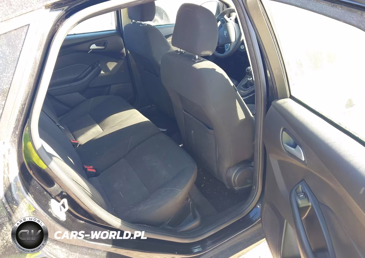 2016 Ford Focus Se VIN:1FADP3KE1GL315718 - 8