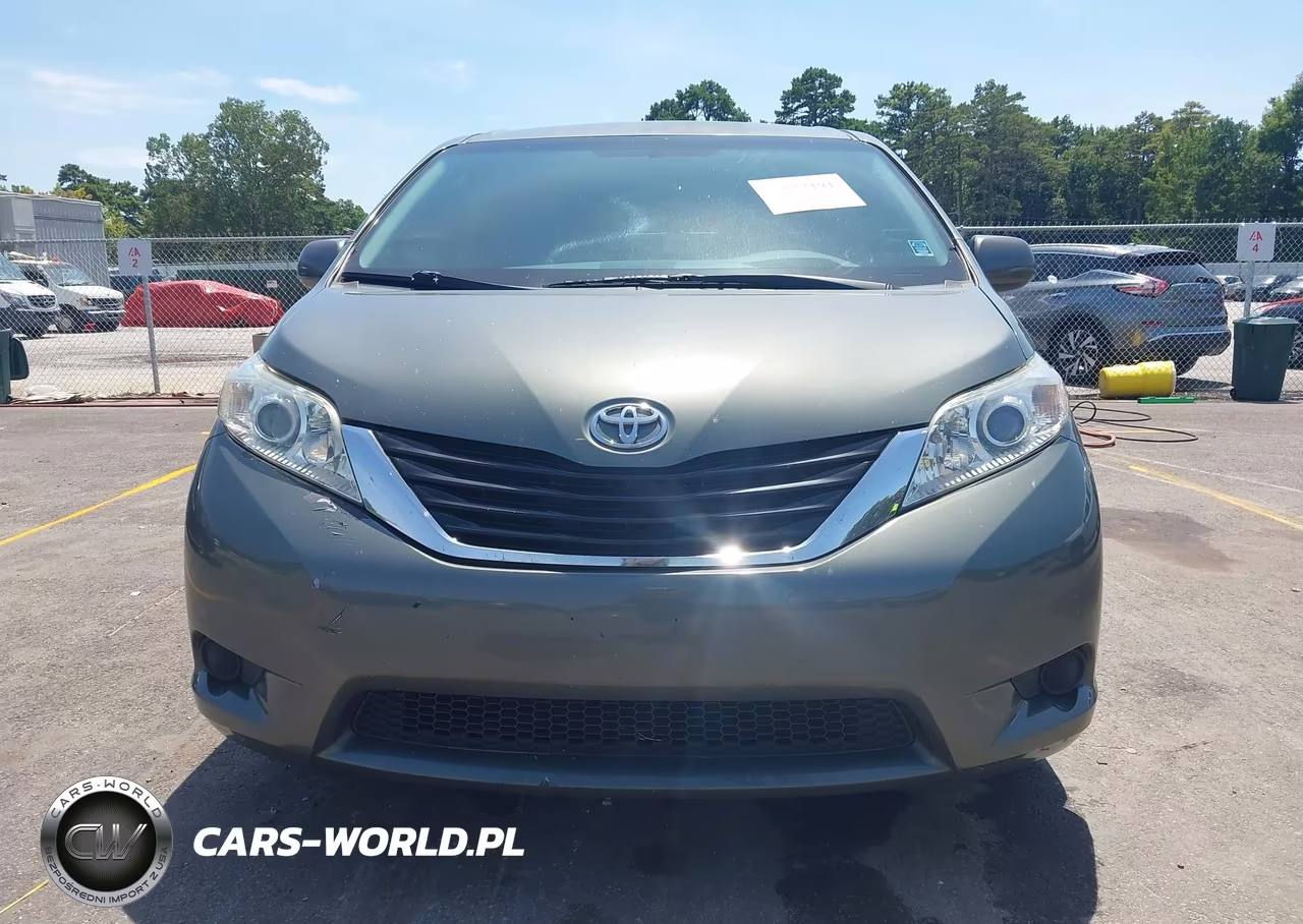 2014 Toyota Sienna Le V6 8 Passenger VIN:5TDKK3DC3ES433552 - 12