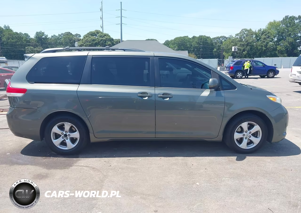 2014 Toyota Sienna Le V6 8 Passenger VIN:5TDKK3DC3ES433552 - 13