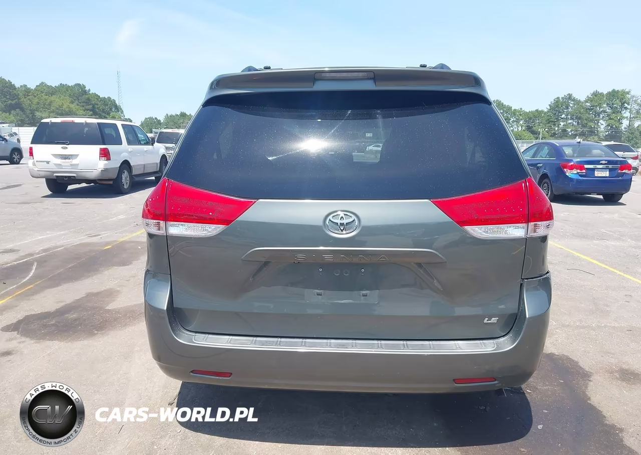 2014 Toyota Sienna Le V6 8 Passenger VIN:5TDKK3DC3ES433552 - 16