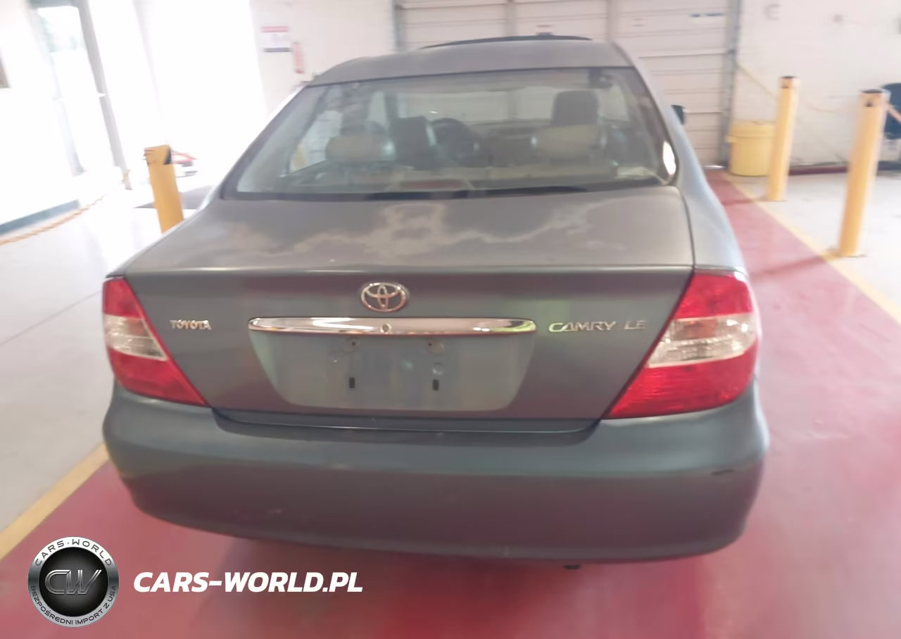 2002 Toyota Camry Le VIN:JTDBE30K320019996 - 16