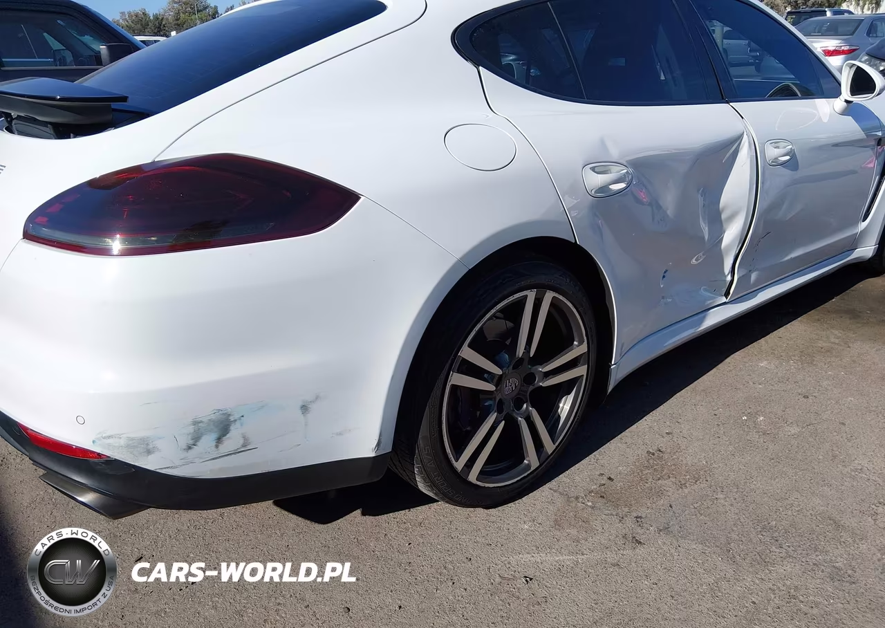 2014 Porsche Panamera 4 VIN:WP0AA2A79EL014414 - 13