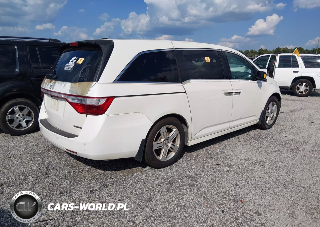 2012 Honda Odyssey Touring-Touring Elite VIN:5FNRL5H9XCB075714 - 4