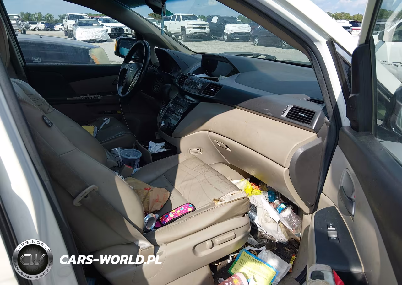 2012 Honda Odyssey Touring-Touring Elite VIN:5FNRL5H9XCB075714 - 5