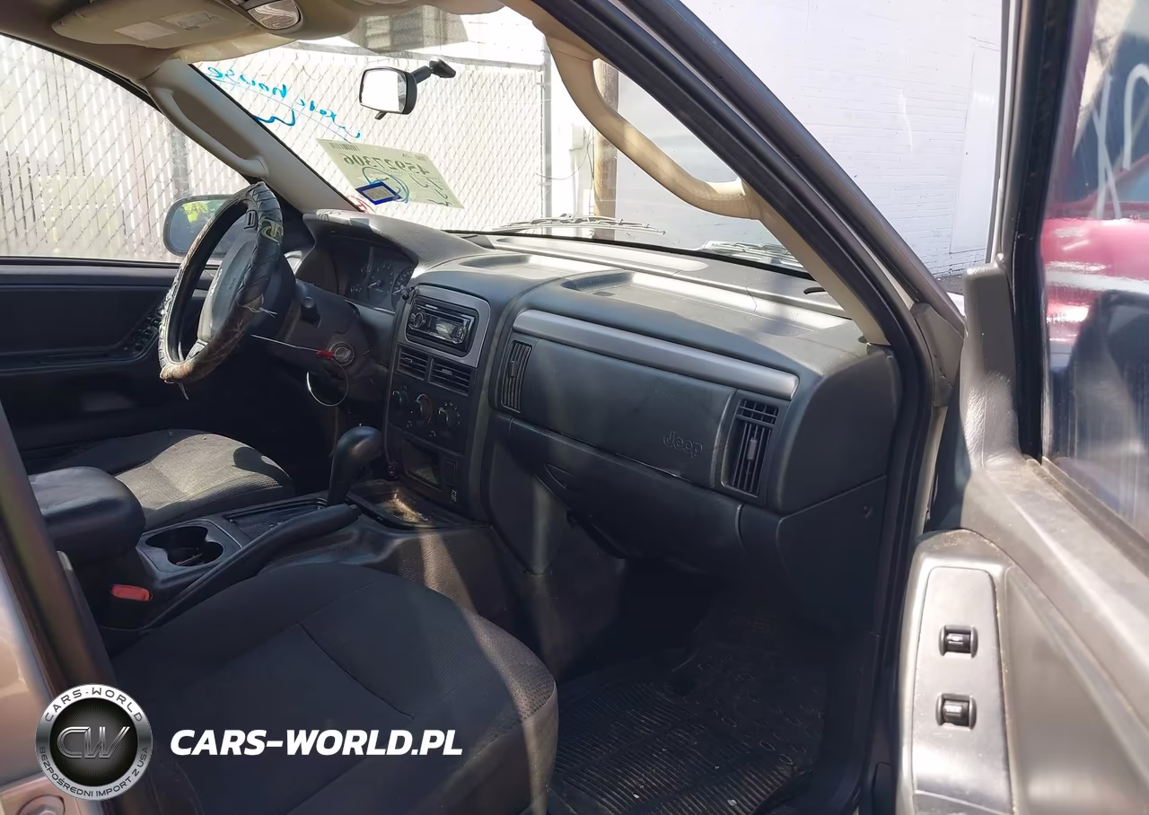 2004 Jeep Grand Cherokee Laredo VIN:1J4GX48S84C285116 - 5