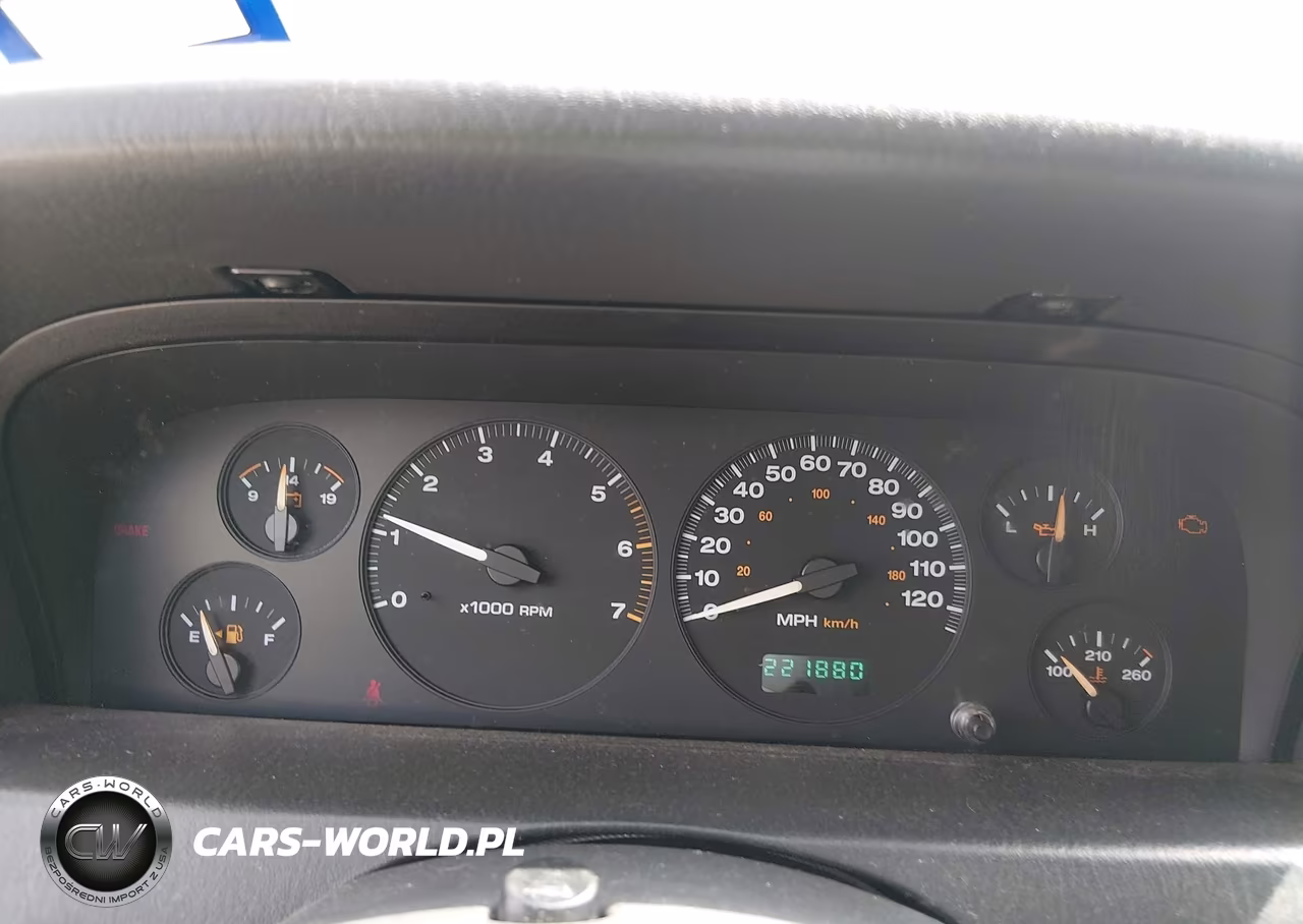 2004 Jeep Grand Cherokee Laredo VIN:1J4GX48S84C285116 - 7