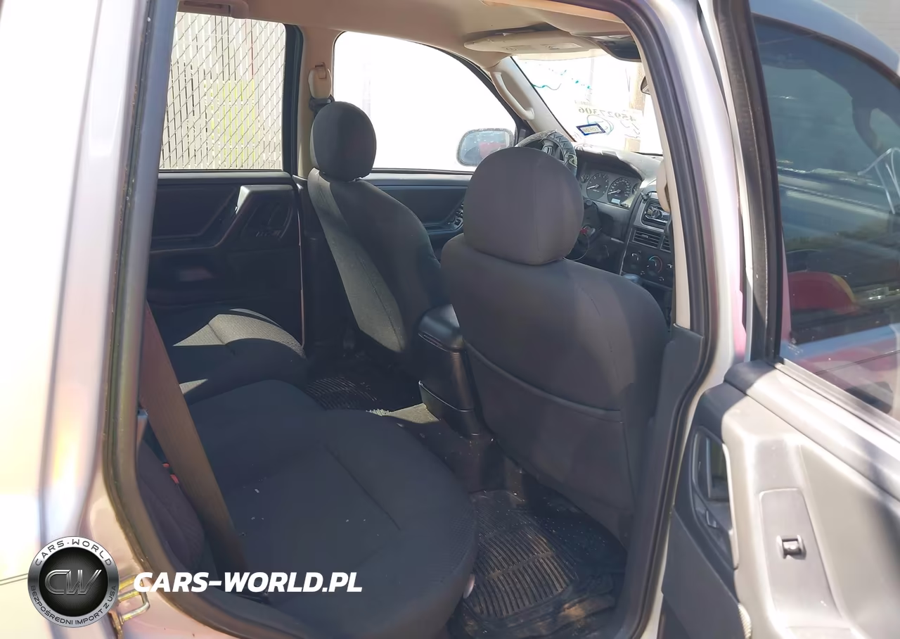 2004 Jeep Grand Cherokee Laredo VIN:1J4GX48S84C285116 - 8