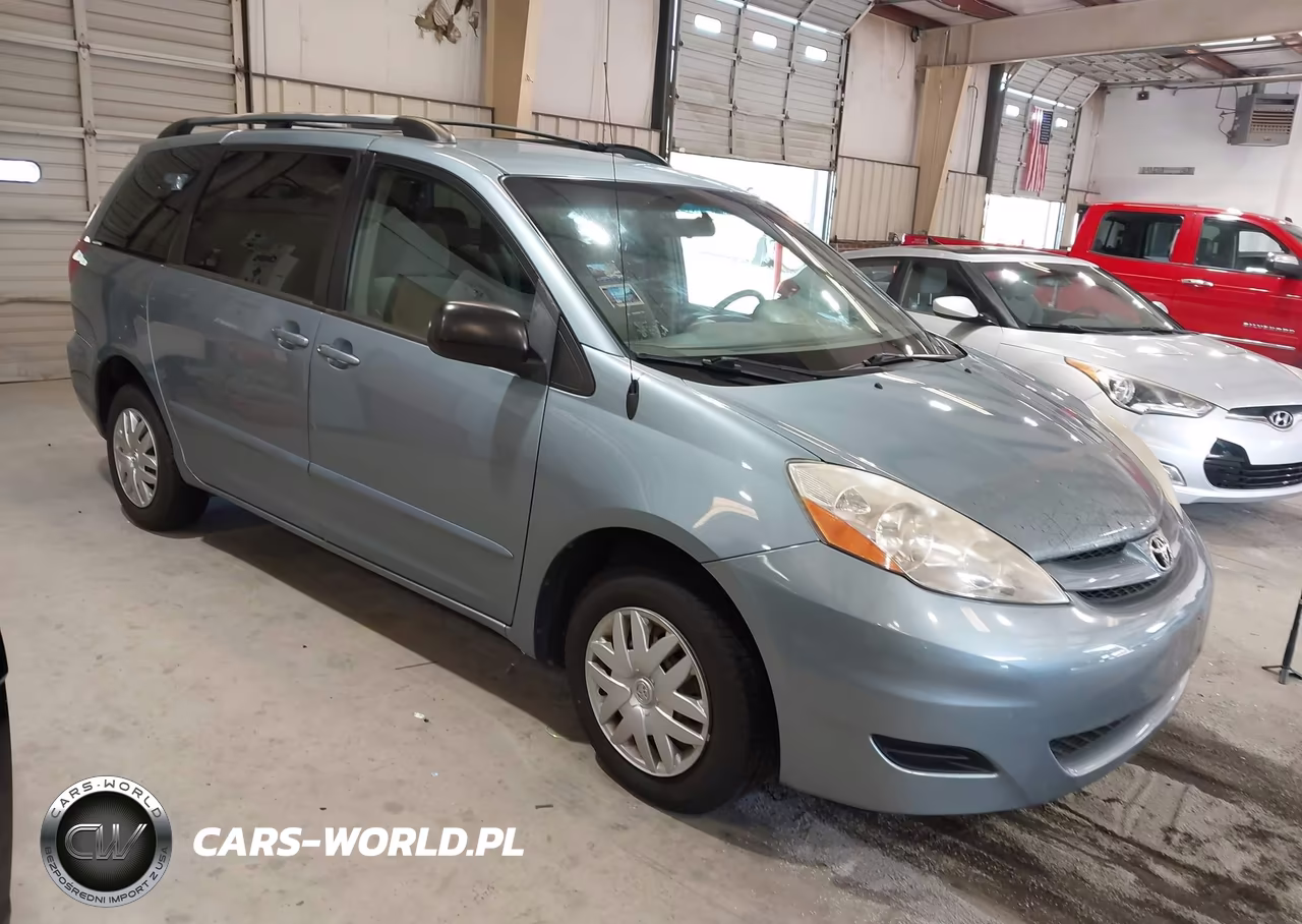 2008 Toyota Sienna Le – zdjęcie 1 z 11