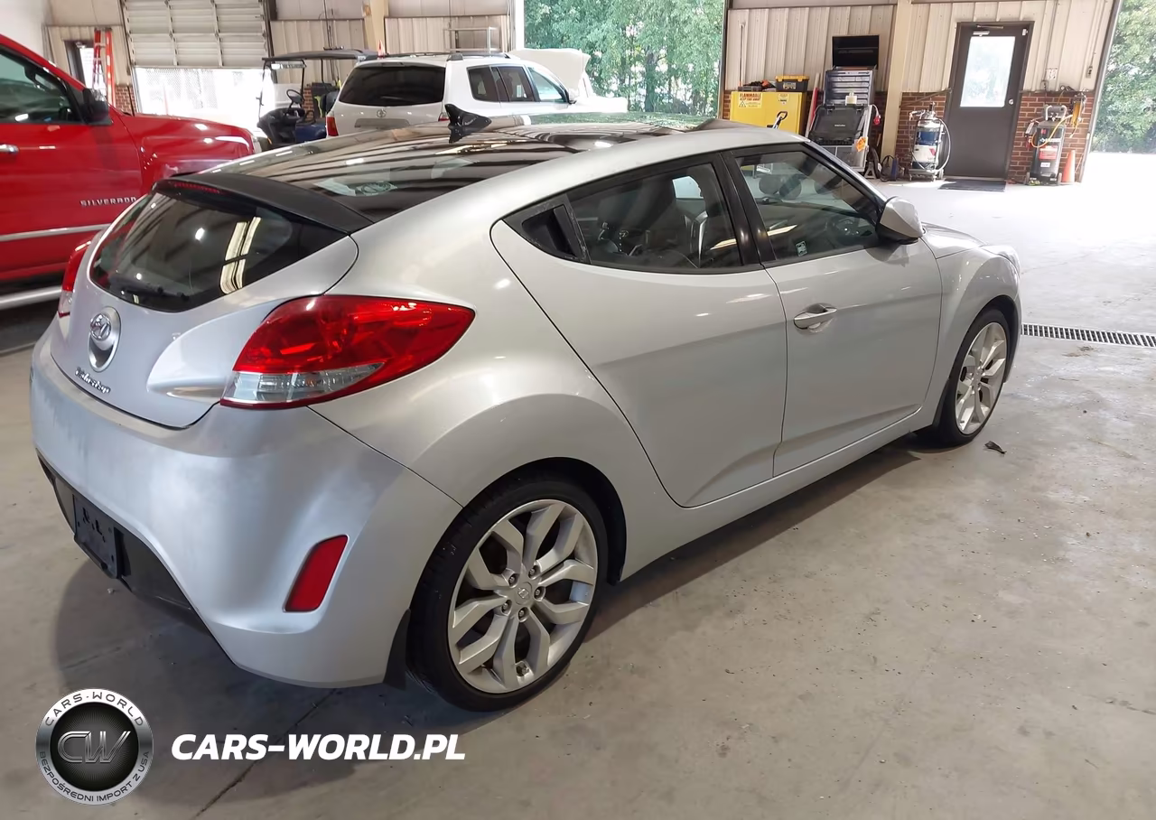 2012 Hyundai Veloster Base W-Gray VIN:KMHTC6AD6CU056901 - 4