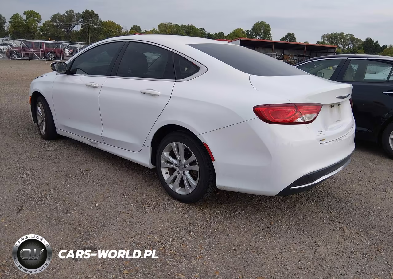 2015 Chrysler 200 Limited VIN:1C3CCCABXFN569878 - 3