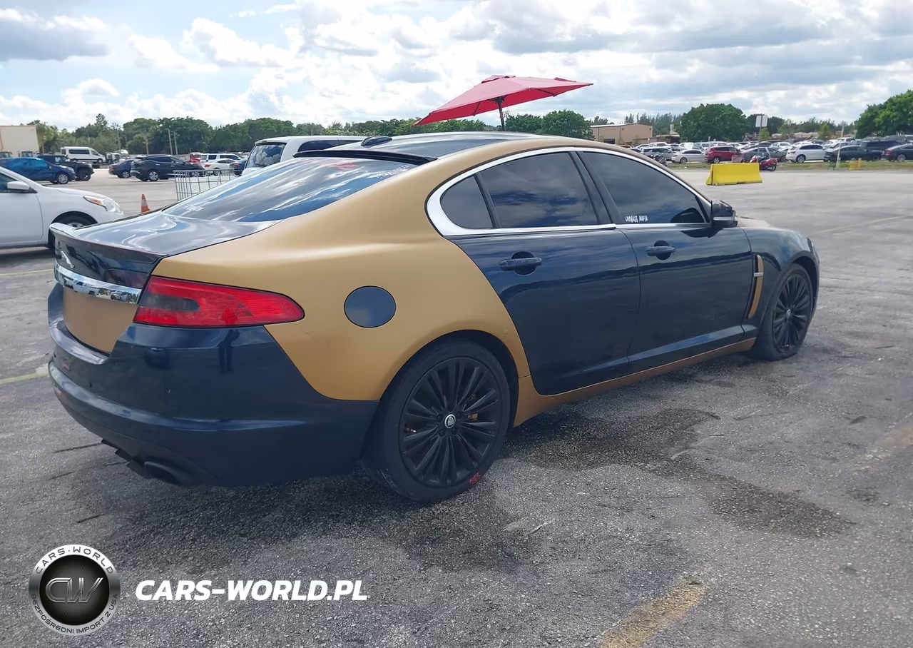 2011 Jaguar Xf Premium VIN:SAJWA0GB4BLS03314 - 4