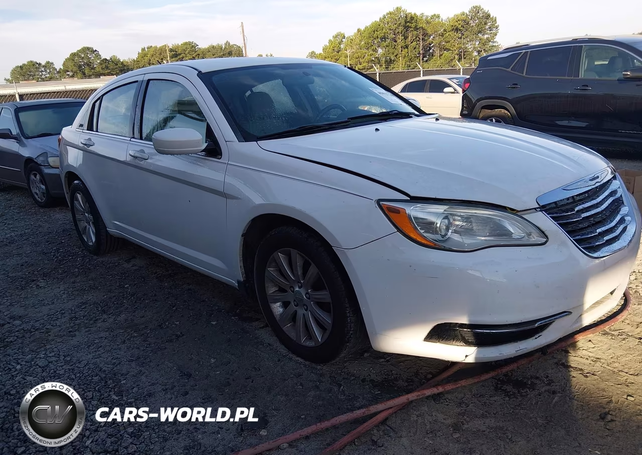 2014 Chrysler 200 Touring VIN:1C3CCBBG5EN106615 - 1